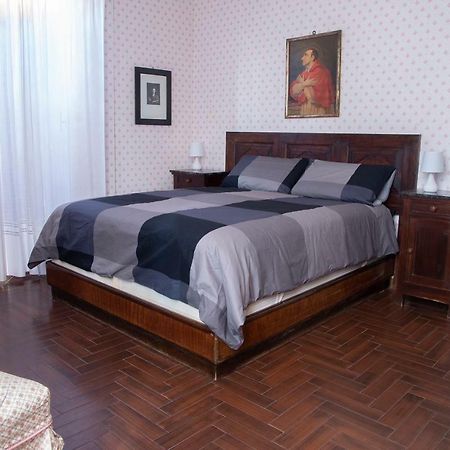 Bed & Roses Meni Leilighet La Morra Eksteriør bilde